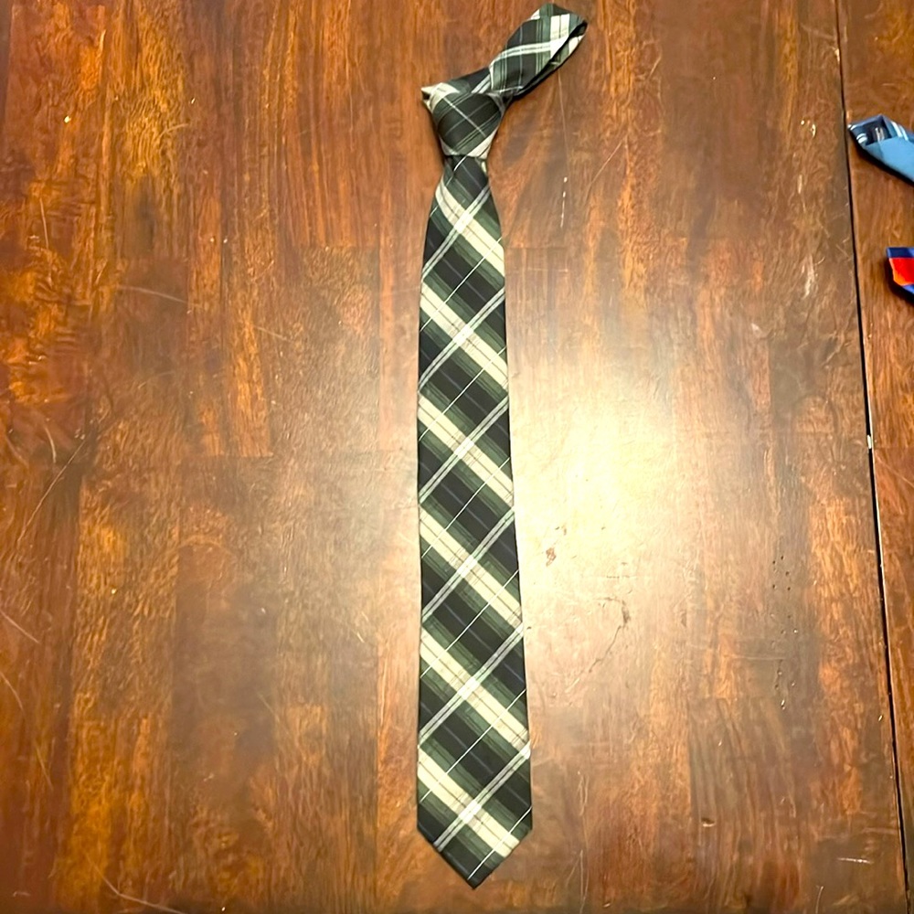 Club Room Silk blend Plaid Tie NWT